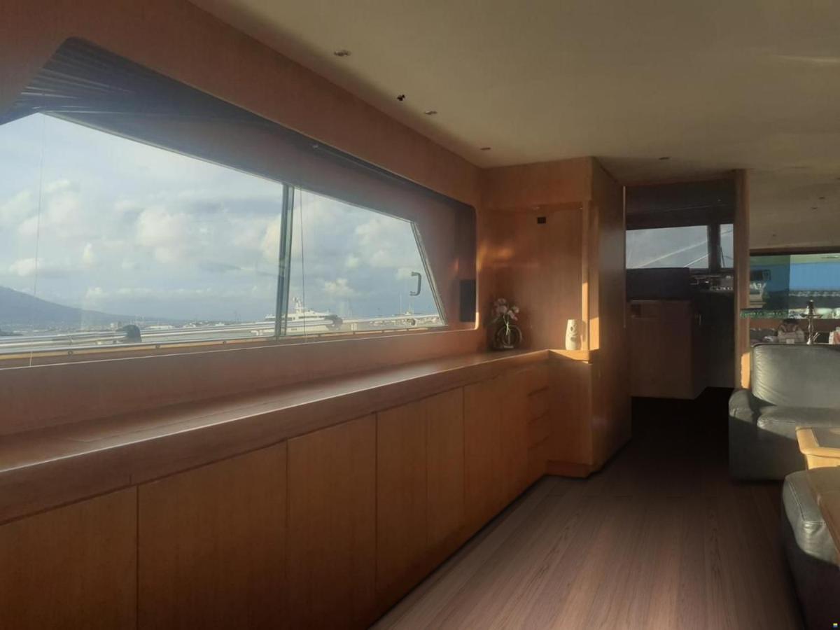 Boat & Breakfast Lucretia, Luxury Yacht Hotel Arbatax Exterior photo