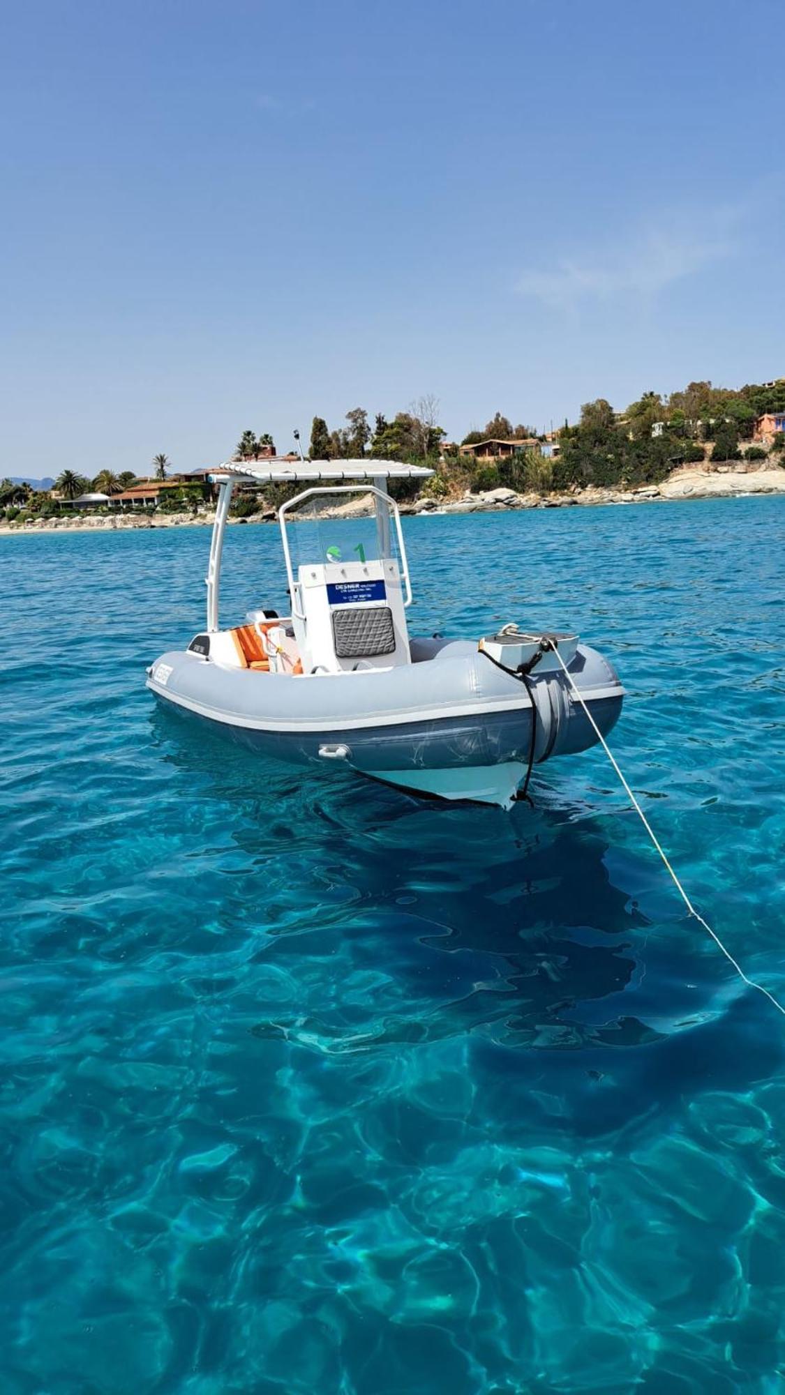 Boat & Breakfast Lucretia, Luxury Yacht Hotel Arbatax Exterior photo
